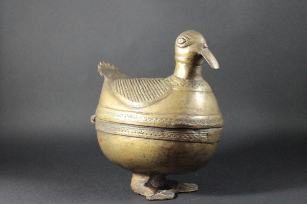 Joyero Paloma de Bronce Siglo XIX